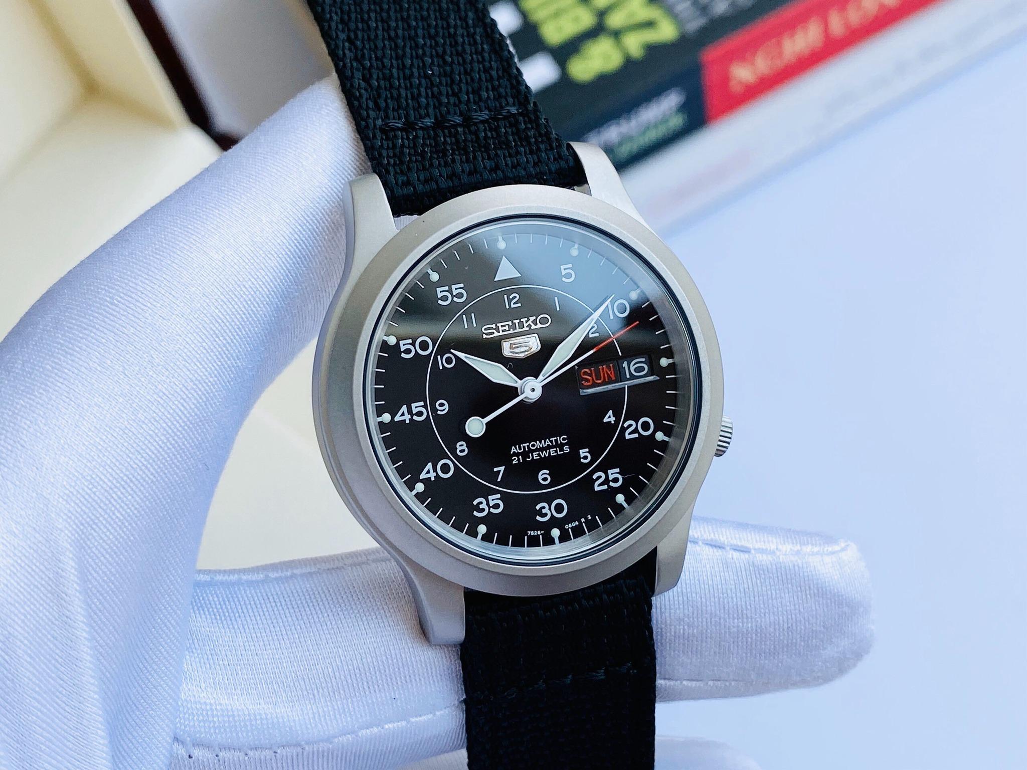 ĐỒNG HỒ NAM SEIKO SNK809K2