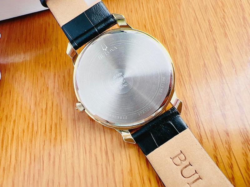 ng H Nam Bulova 97A123 Chinh Hang