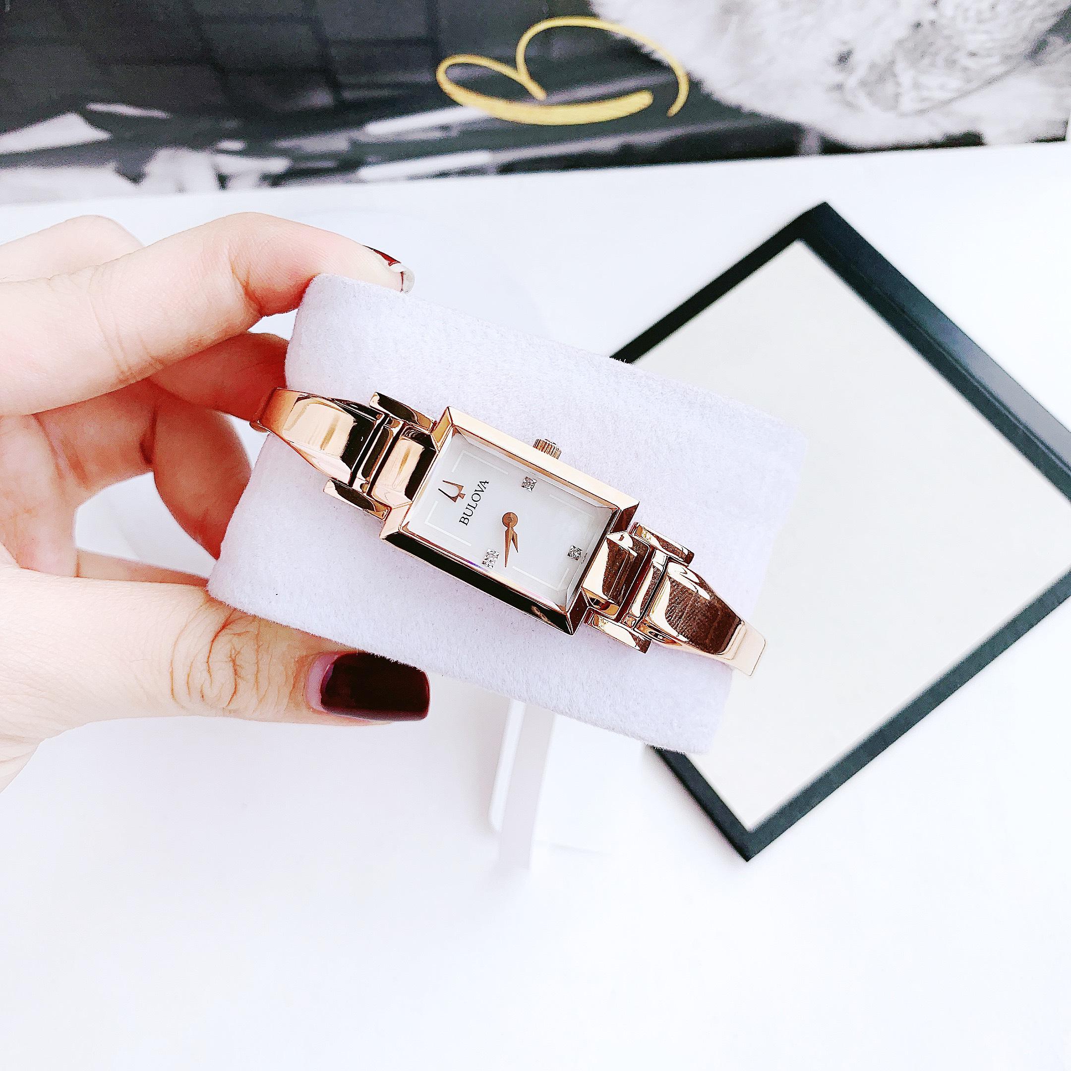 Đồng Hồ Nữ Bulova 97P142