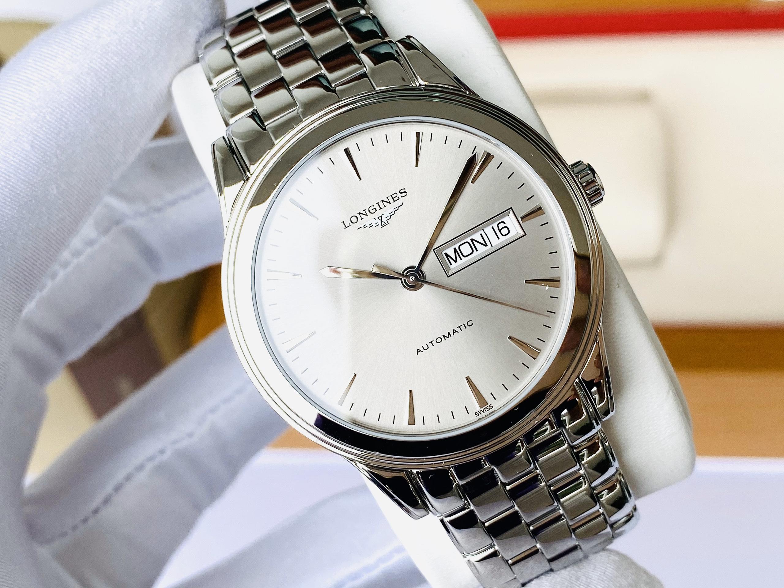 Đồng Hồ Nam Longines L4.899.4.72.6