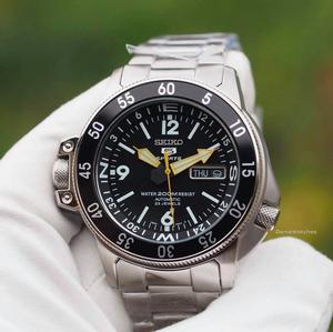 Đồng Hồ Nam Seiko 5 Sport SKZ211K1