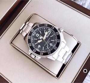 Đồng Hồ Nam Seiko 5 Sport SKZ211K1