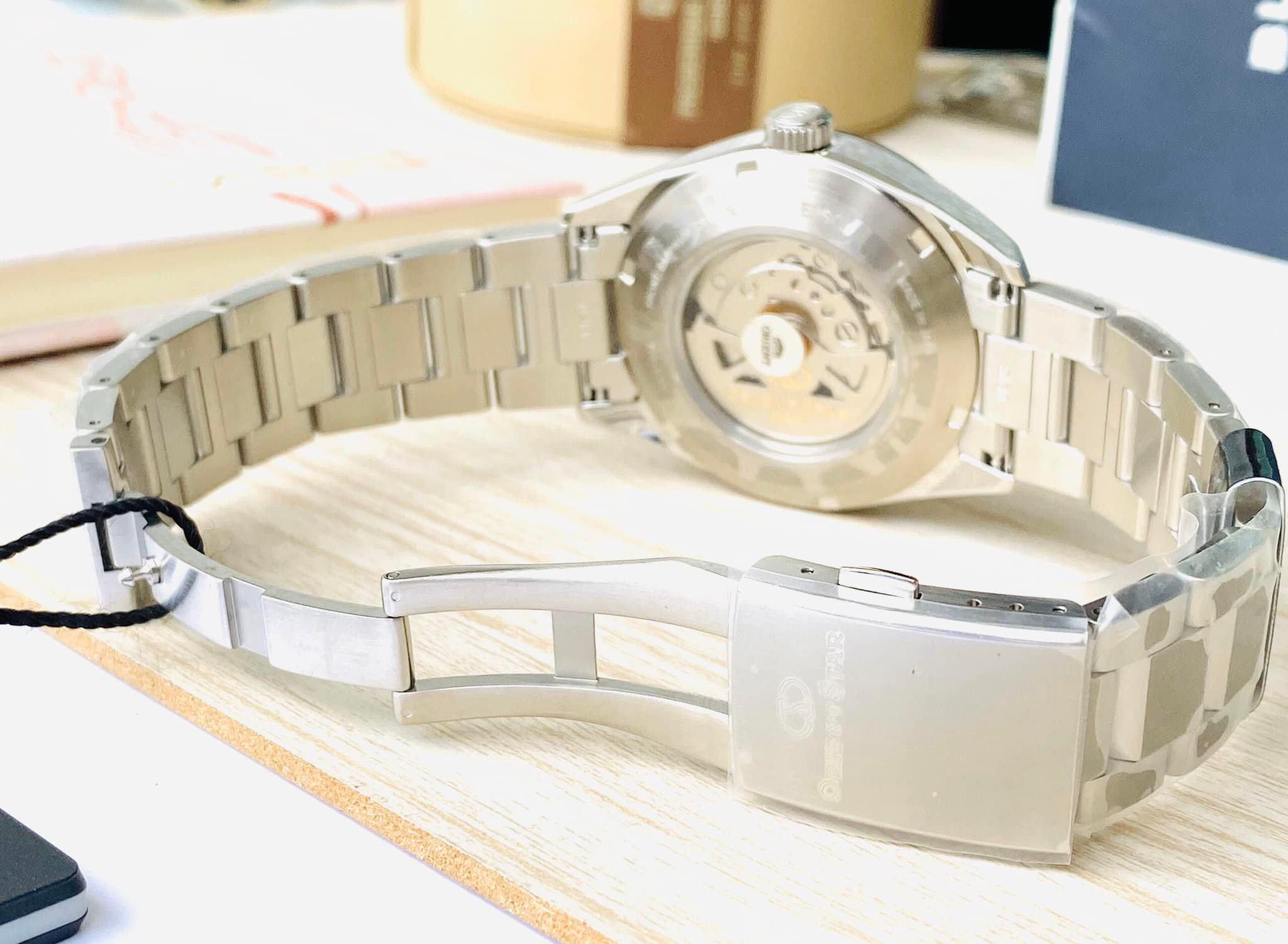 Đồng Hồ Nam Orient RE-AU0404N00B