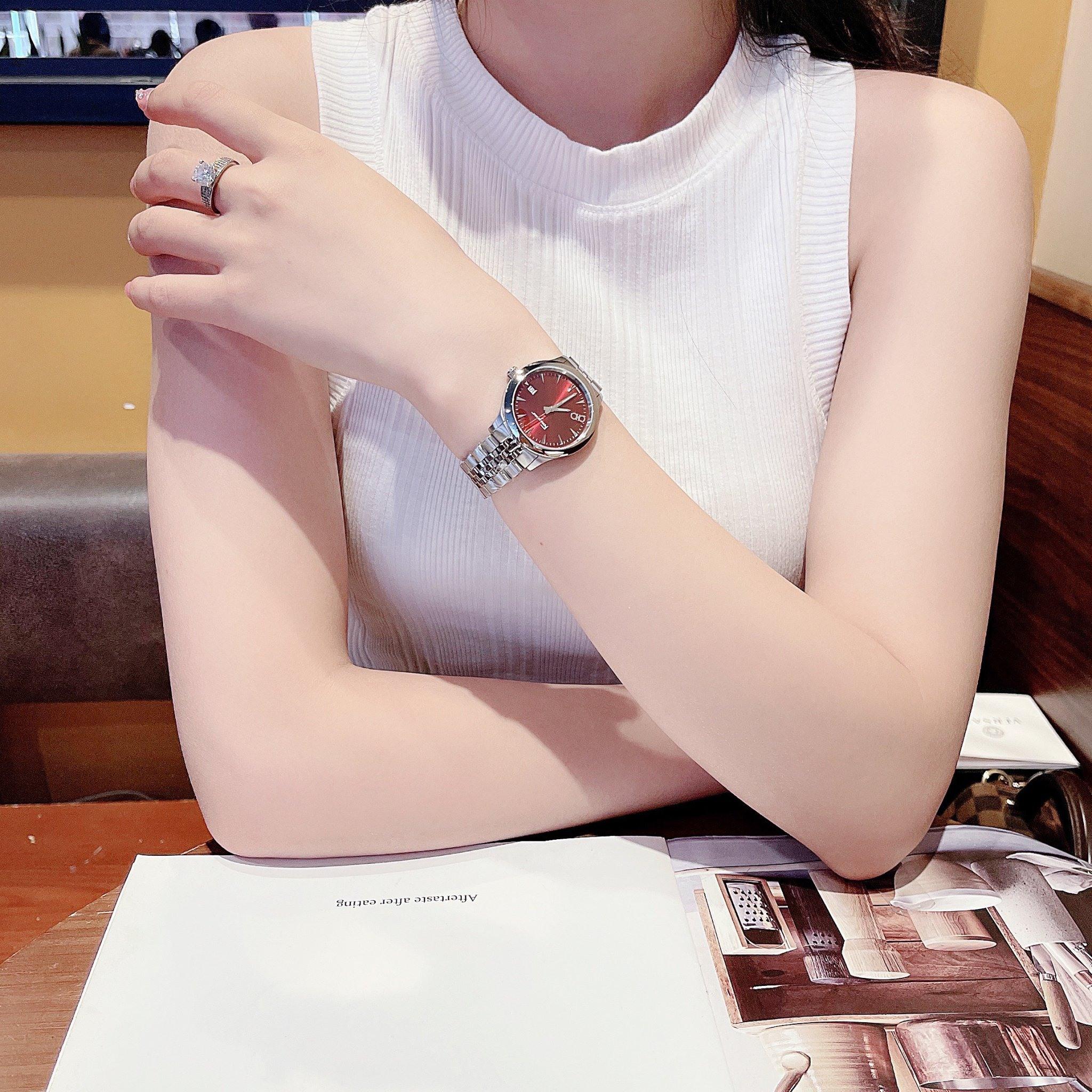 Đồng Hồ Nữ Ferragamo SFCU00922