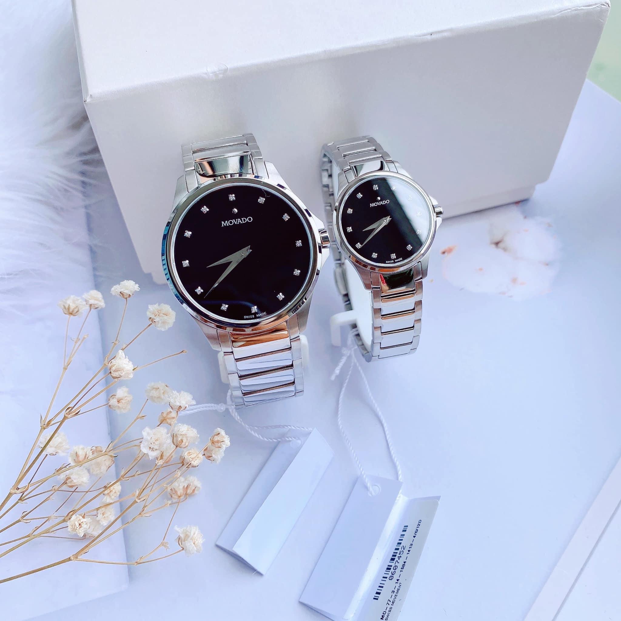 Đồng Hồ Đôi Movado 0607449 & 0607452