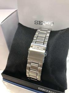 Đồng Hồ Nam Seiko Solar Chronograph SSC555P1