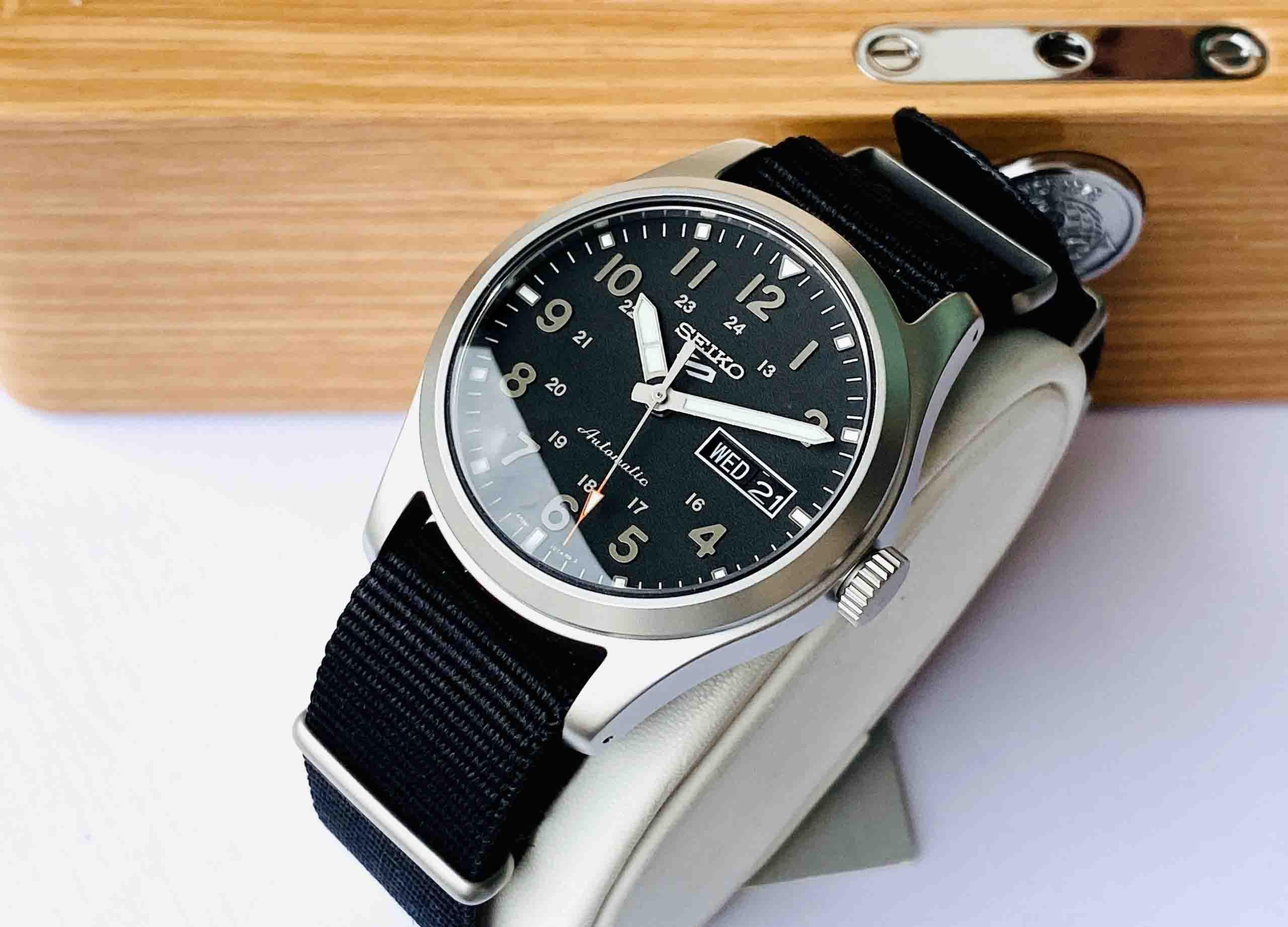 Đồng Hồ Nam Seiko 5 Sports SRPG37K1