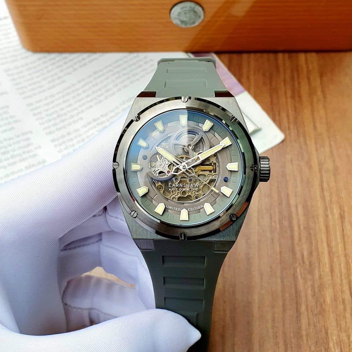 Đồng Hồ Nam Thomas Earnshaw ES-8252-03