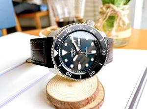 Đồng Hồ Nam Seiko 5 Sports SRPD65K3