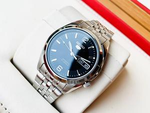 Đồng Hồ Nam Seiko SNK393K1