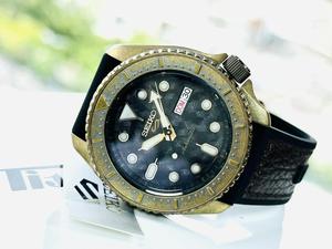 Đồng Hồ Nam Seiko 5 Sports SBSA072 Chính Hãng