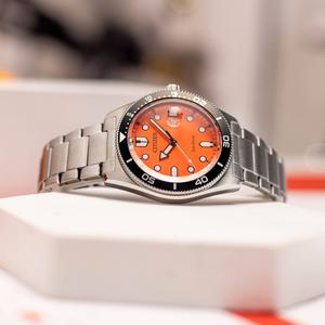 Đồng Hồ Nam CITIZEN Eco-Drive Orange Dial AW1760-81X Chính Hãng