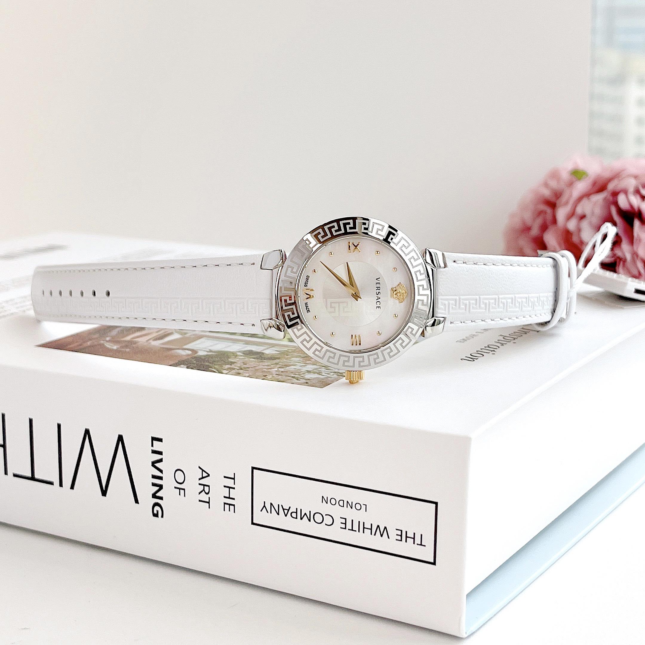 Đồng Hồ Nữ Versace Daphnis V16010017 