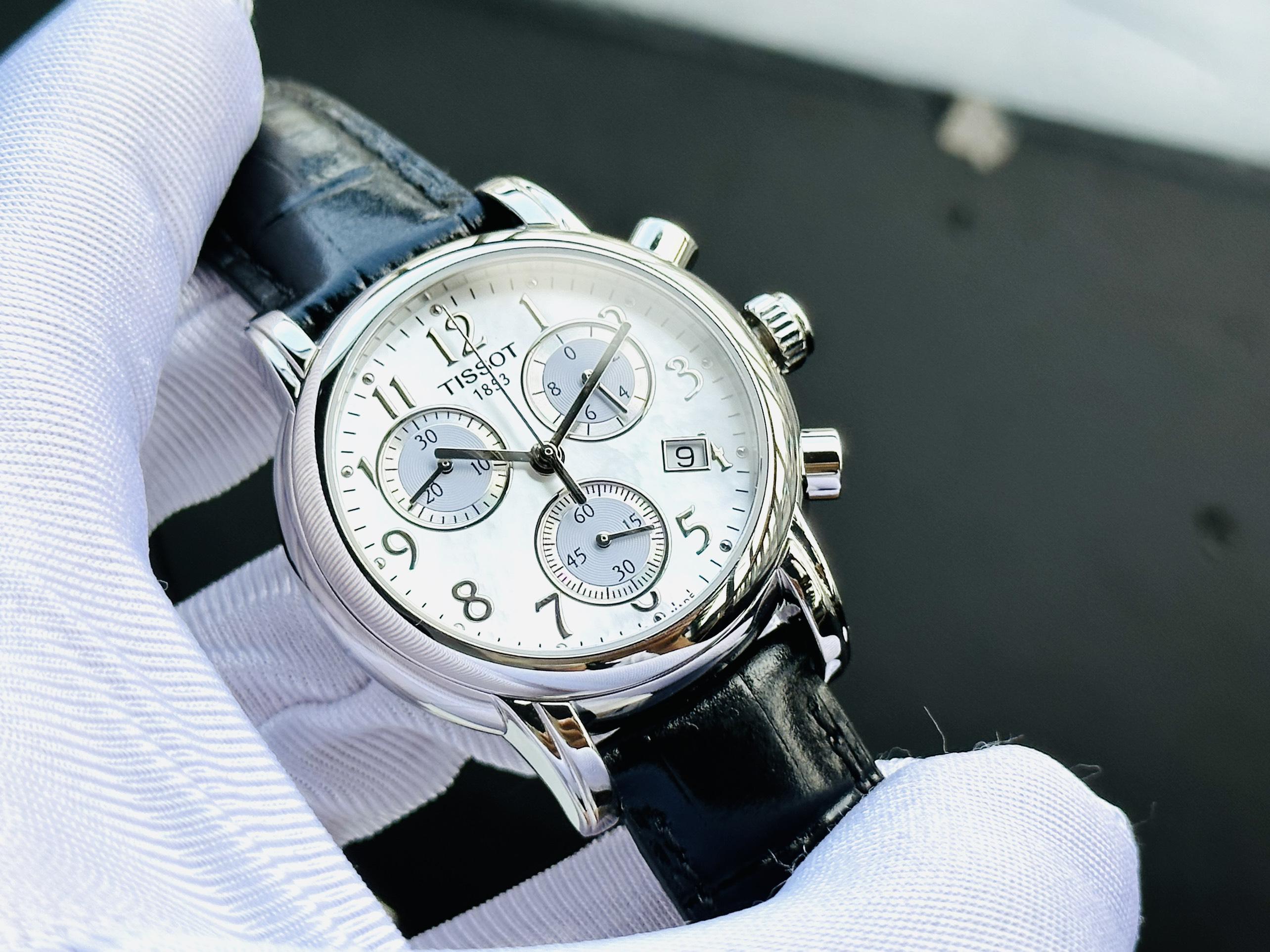 Đồng Hồ Nữ Tissot T050.217.16.112.00