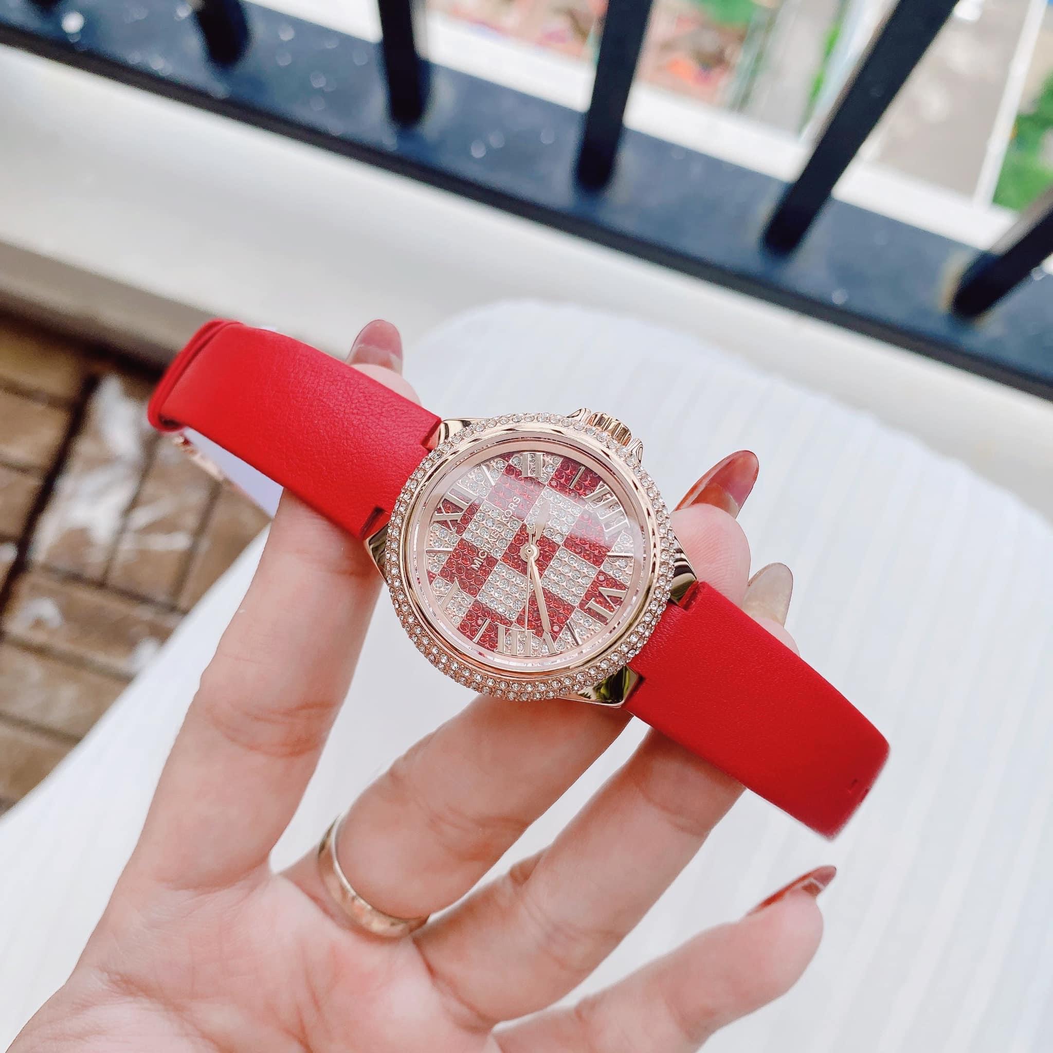 Đồng Hồ Nữ Michael Kors Limited MK4701