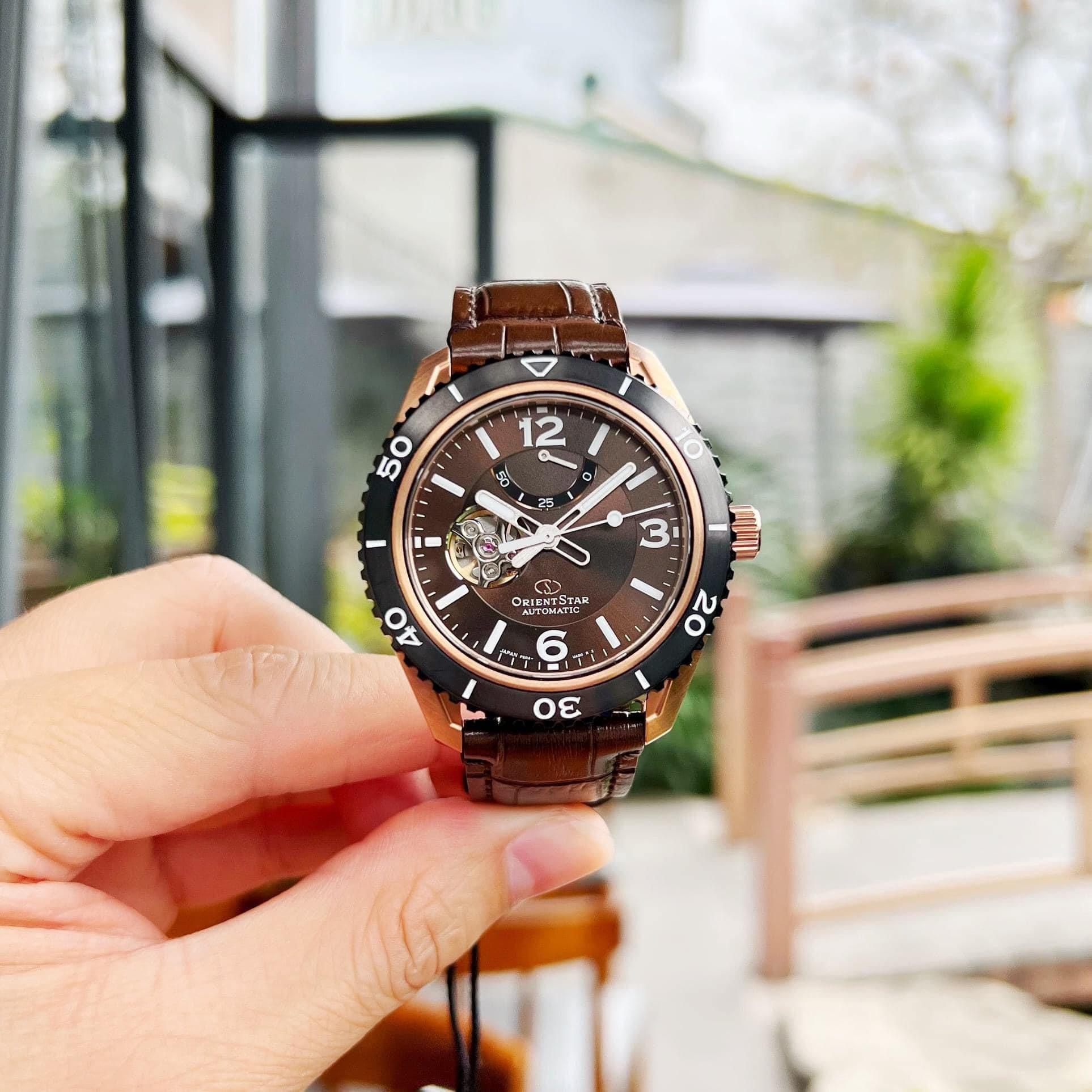 Đồng Hồ Nam Orient  Star Sport RE-AT0103Y00B