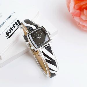 Đồng Hồ Nữ Tissot LOVELY T058.109.17.056.00