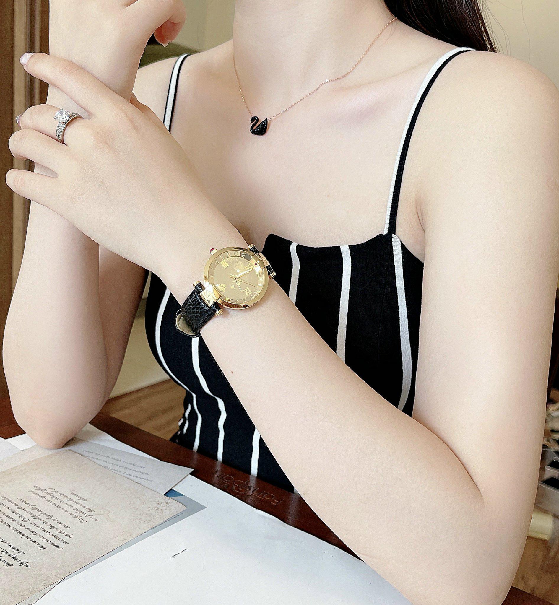 Đồng Hồ Nữ Versace Revive VEAI00219