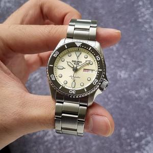 Đồng Hồ Nam Seiko 5 Sport New Style SRPK31K1