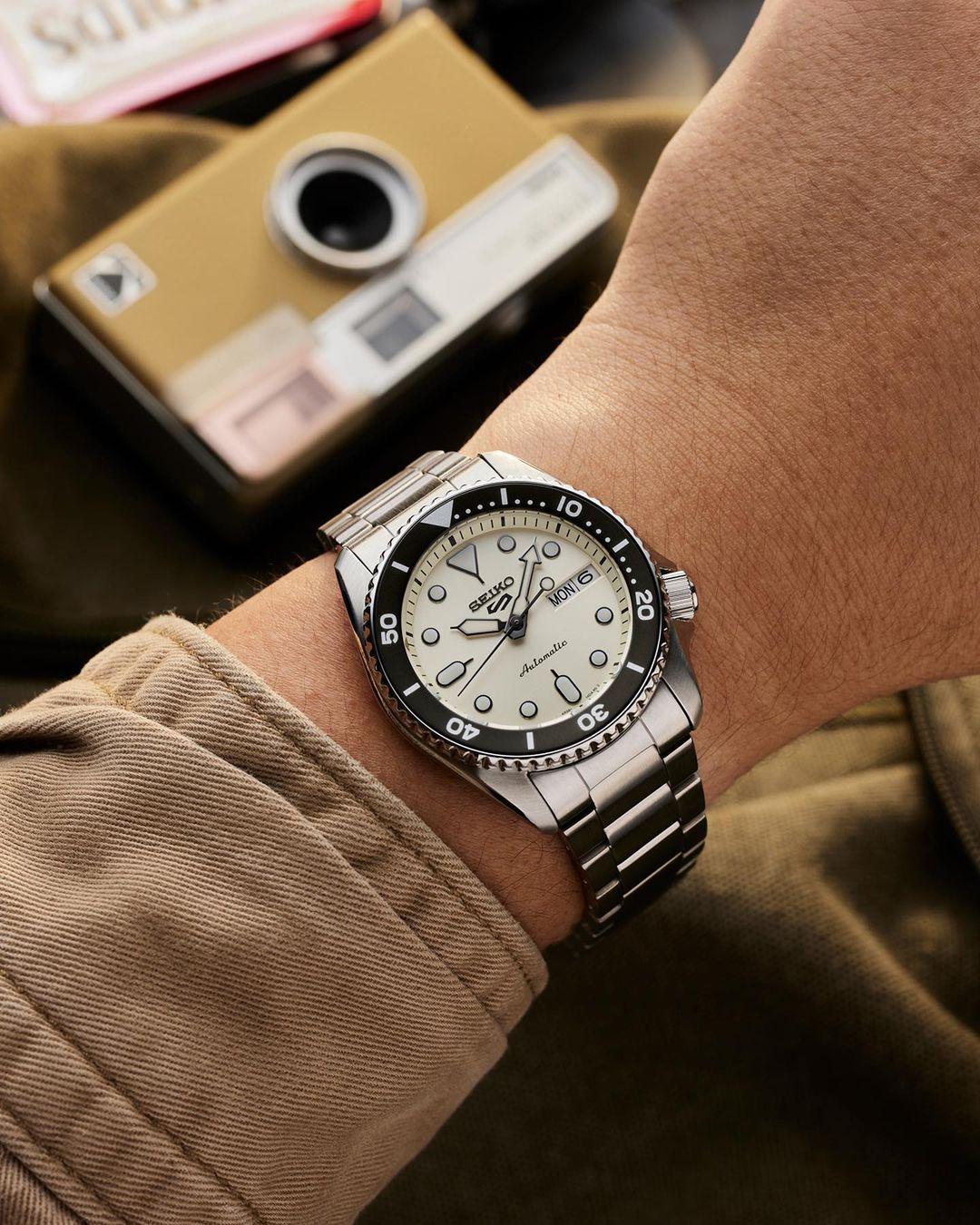 Đồng Hồ Nam Seiko 5 Sport New Style SRPK31K1