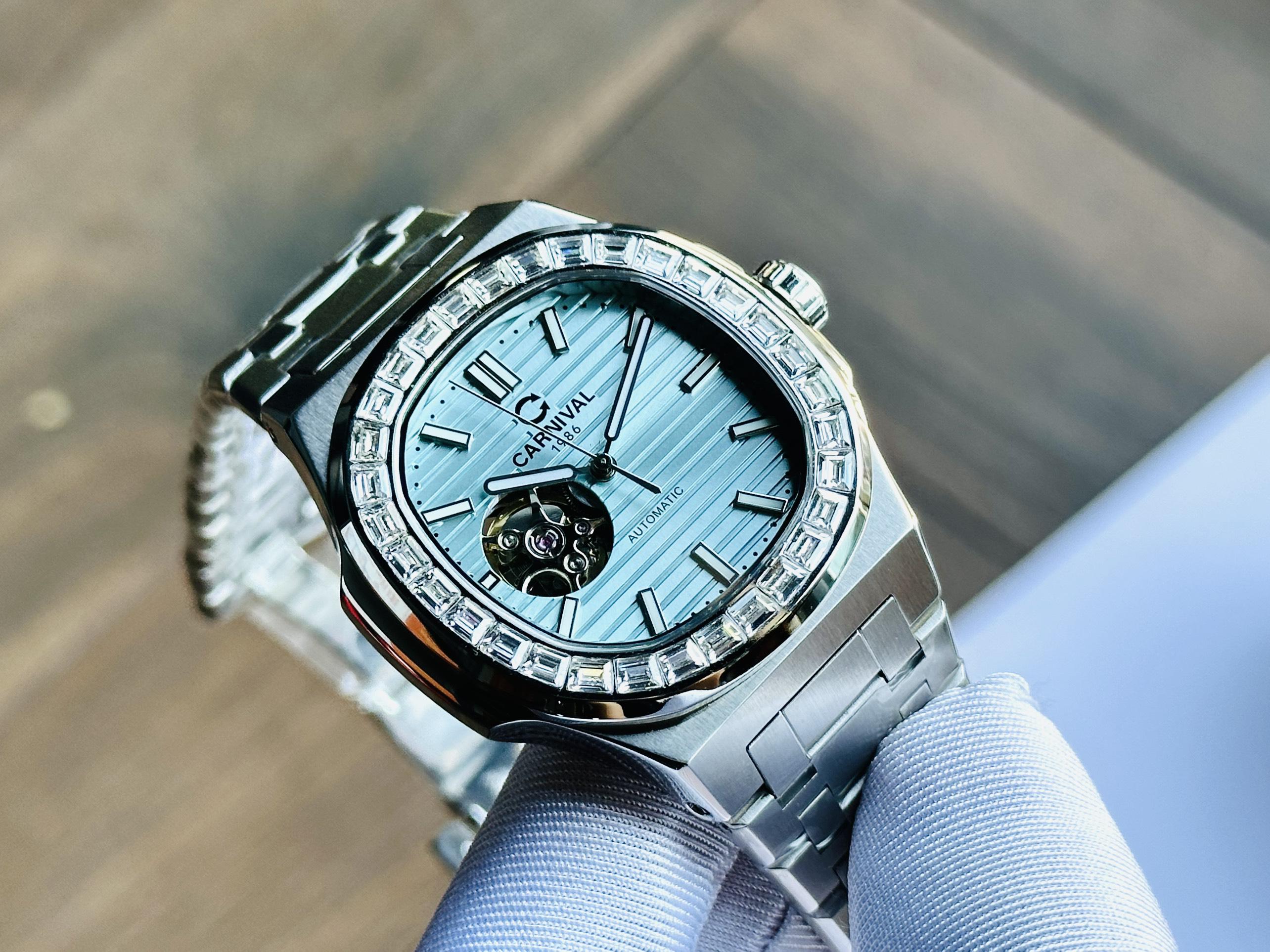 Đồng Hồ Nam Carnival 8128G-VT-XDT