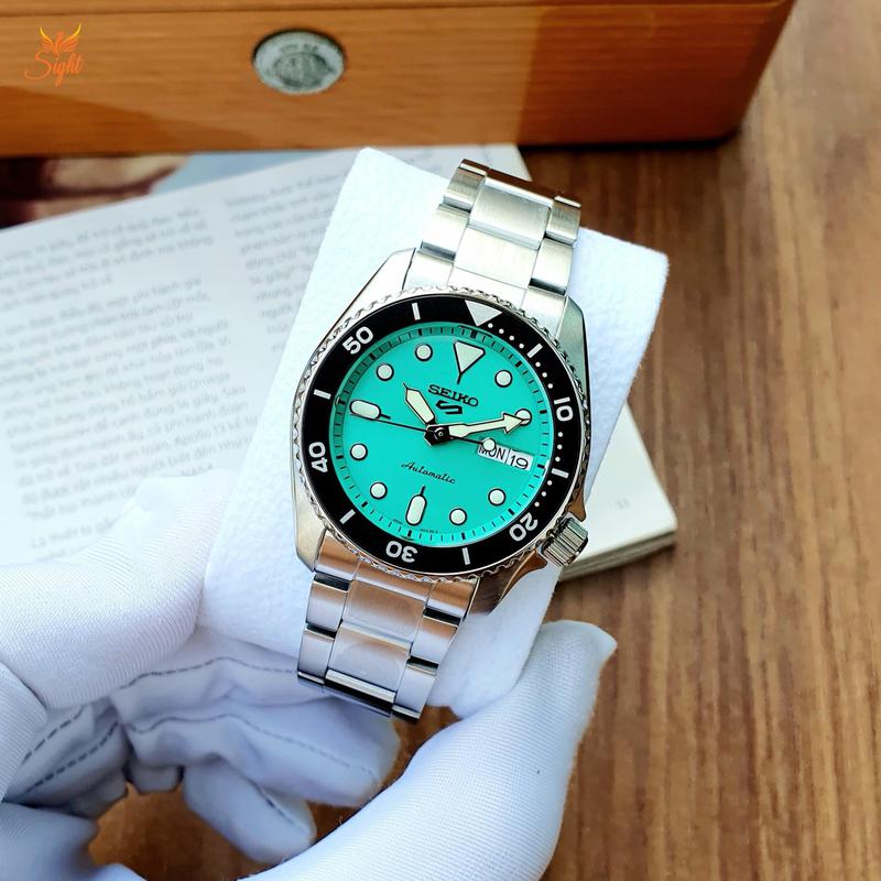 Đồng Hồ Nam Seiko 5 Sport Tiffany SRPK33K1