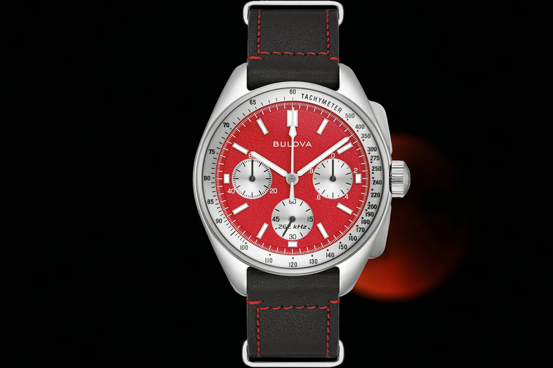 Sự Trở Lại của Bulova Lunar Pilot Blood Moon Màu Đỏ