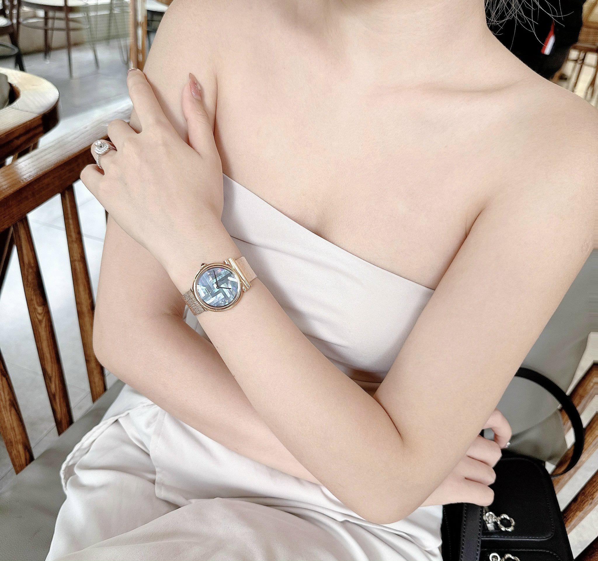 Đồng Hồ Nữ Salvatore Ferragamo SFIY00819